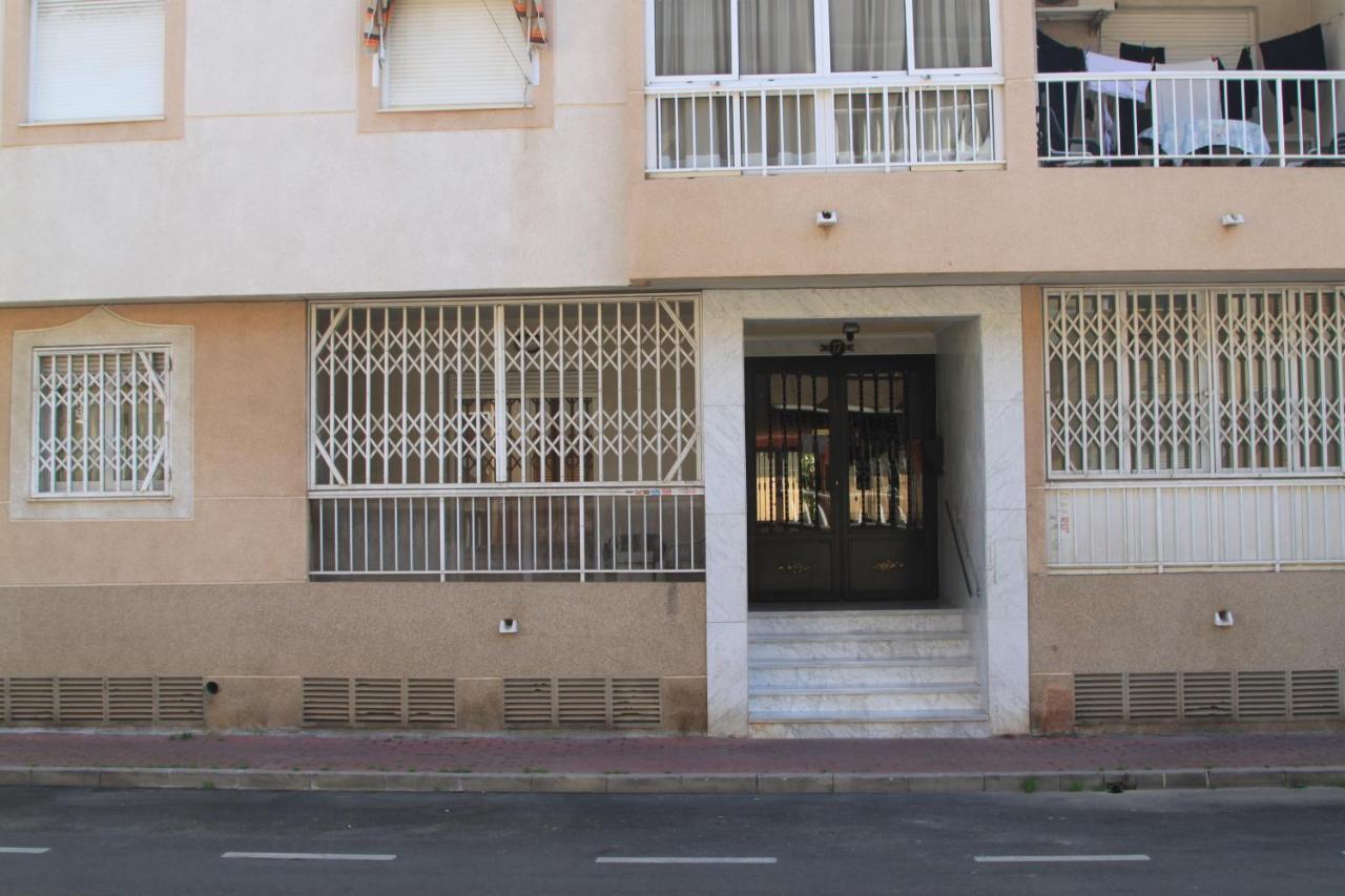 Apartamento Urbano Arregui Apartment Torrevieja Ngoại thất bức ảnh