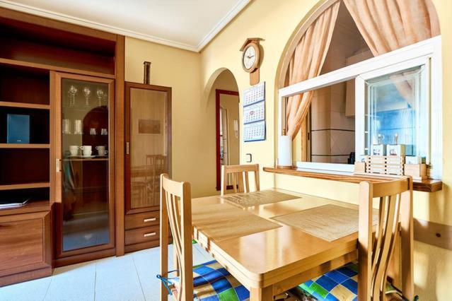 Apartamento Urbano Arregui Apartment Torrevieja Ngoại thất bức ảnh